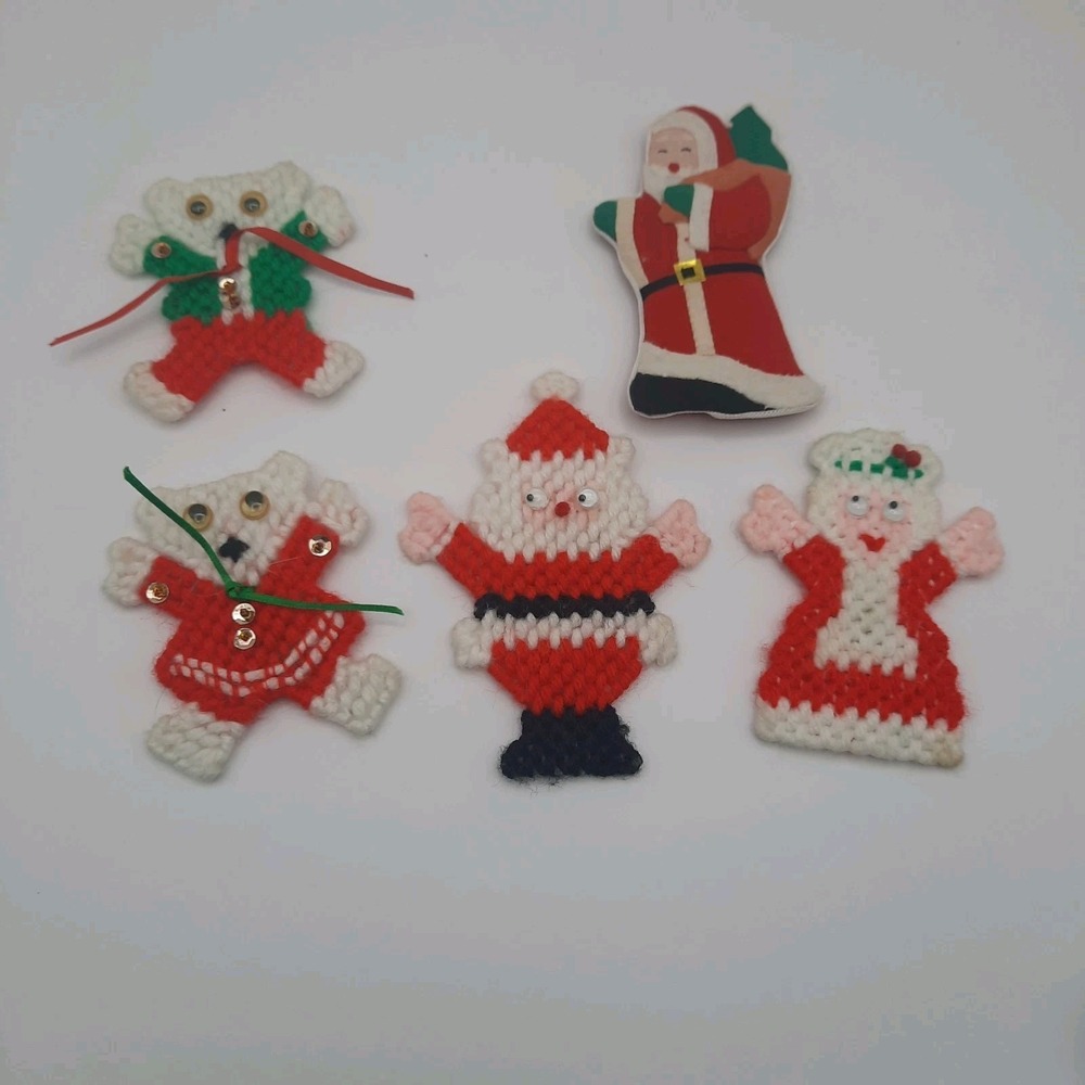 5 Vtg Santa and Mrs. Claus Handmade Crochet Needlepoint Magnet Christmas Holiday